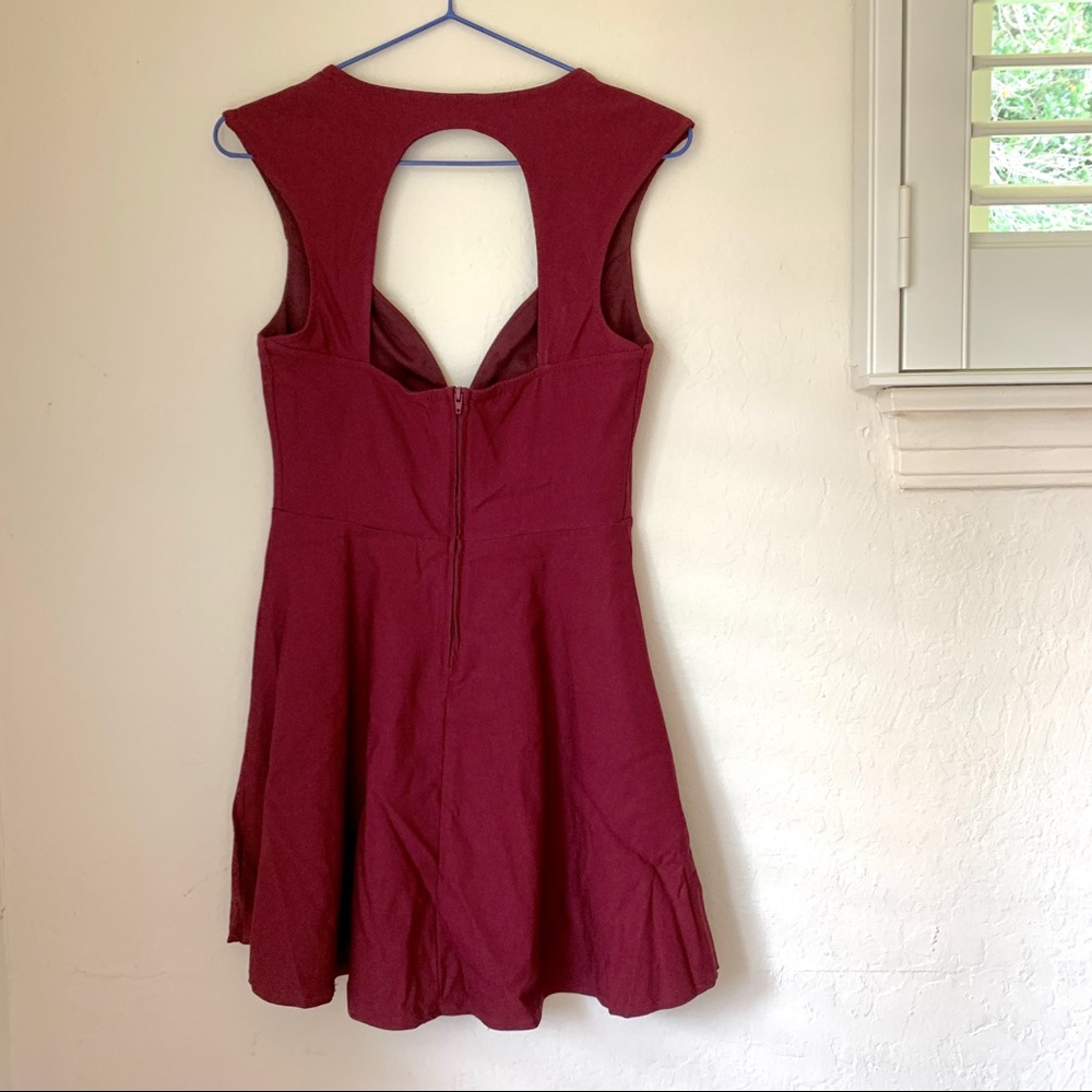 TOBI wine/maroon skater sweetheart mini dress - Picture 6 of 10
